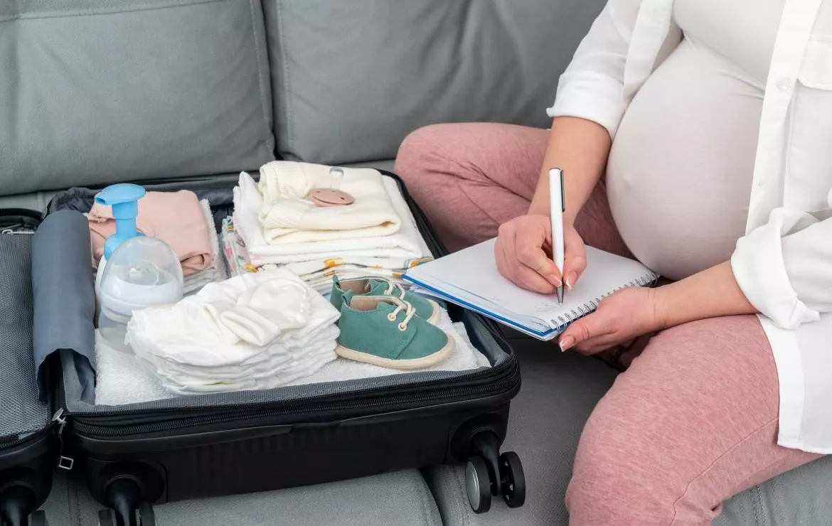 Liste maternité complète : valise maman bébé, liste à imprimer